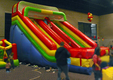 বড় ইভেন্ট / স্কাইমার Inflatable বাউন্স স্লাইড জন্য রেইনবো বাণিজ্যিক Inflatable স্লাইড