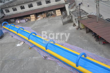 1000ft Inflatable স্লিপ এন স্লাইড 0.55 মিমি পিভিসি Tarpaulin Adultable জল স্লাইড প্রাপ্তবয়স্কদের জন্য
