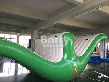 ফ্যাশন লেক Inflatable জল খেলনা জল উপর inflatable Seesaw Inflatable স্লাইড