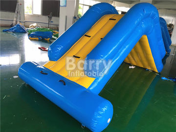 বাণিজ্যিক 4 * 2 * 2 এম ভাসমান জল Inflatable স্লাইড 0.9 মিমি পিভিসি Tarpaulin সঙ্গে