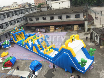 বাস্কেটবল শুটিং সঙ্গে আনন্দদায়ক নীল এবং হলুদ দৈত্য Inflatable বাধা কোর্স ভাড়া