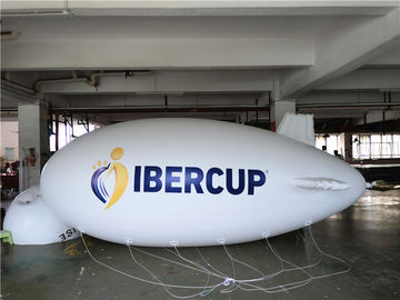 বিজ্ঞাপন প্রচারের জন্য 6 মি দীর্ঘ লম্বা হিলিয়াম Inflatable Blimp হোয়াইট প্রতিরোধ