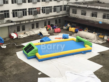 দরজার বাইরে ডোর প্রারম্ভিক inflatable সাবান ফুটবল এরিনা, নীচে ফুটবল ফুটবল পিচ