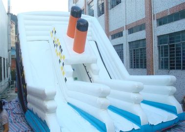 হোয়াইট বাণিজ্যিক Inflatable স্লাইড / ডাবল ল্যান টাইটানিক Inflatable স্লাইড