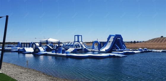 উত্তেজনাপূর্ণ এবং বহুমুখী inflatable ভাসমান জল পার্ক 2 বছর ওয়ারেন্টি