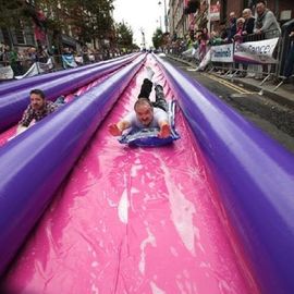 500 ফুট উত্তেজনাপূর্ণ বড় inflatable স্লাইড, 3 লেন লং ওয়াটার সিটি স্লাইড