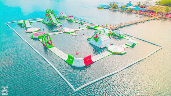 TUV শংসাপত্র সহ প্রাপ্তবয়স্কদের inflatable ভাসমান বাধা জল পার্ক গেমস