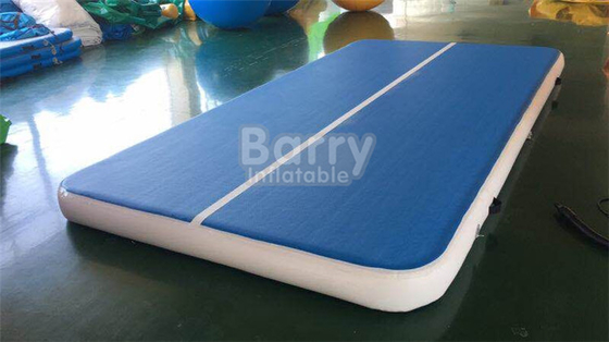 নীল রঙের কাস্টম ইনফ্ল্যাটেবল এয়ার ট্র্যাক 4x2m টাম্বলিং ড্রপ স্টিচ ফ্যাব্রিক